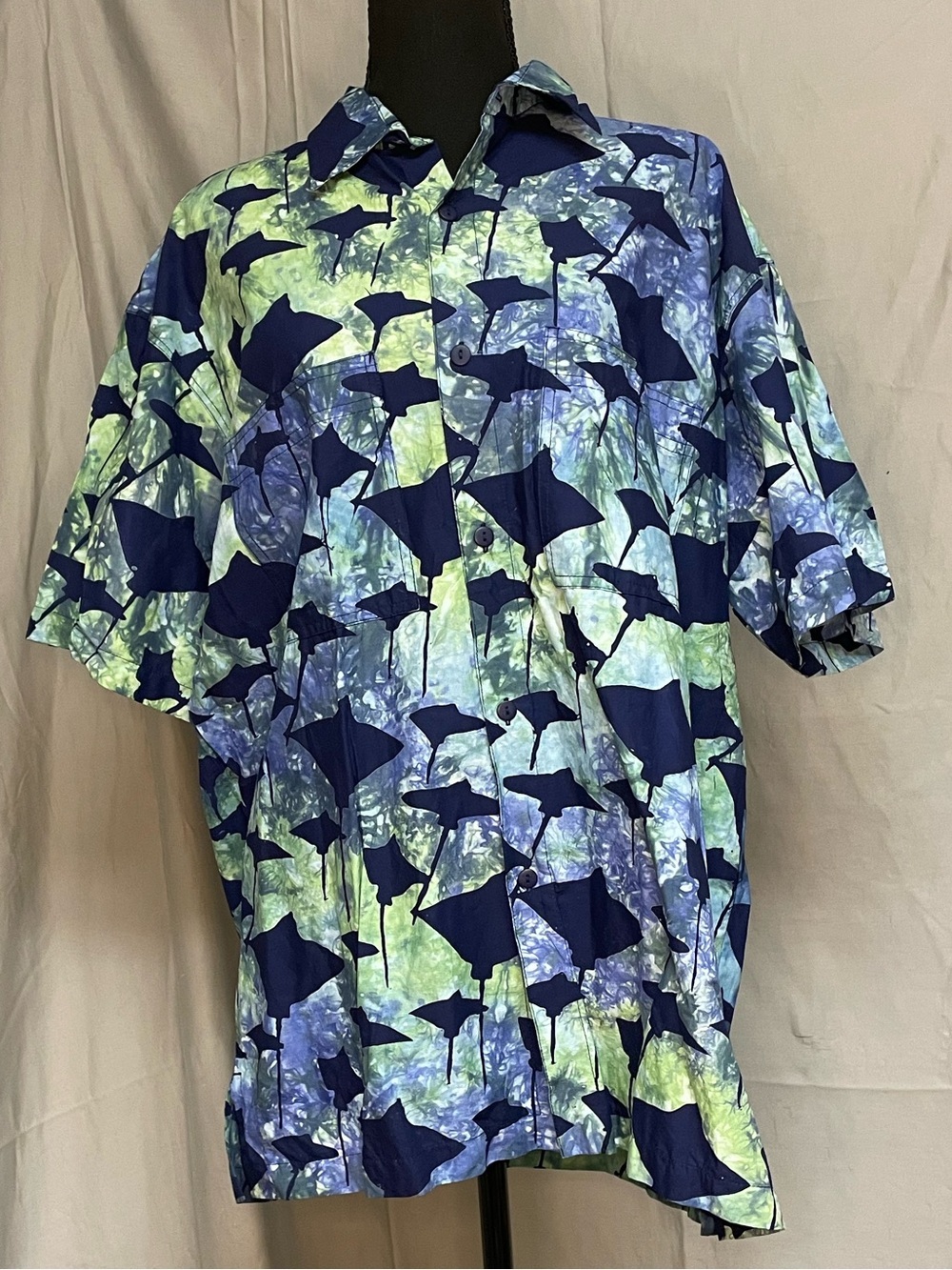 Rum Reggae Stingray Cabana Hawaiian Short-Sleeve Button-Down Shirt